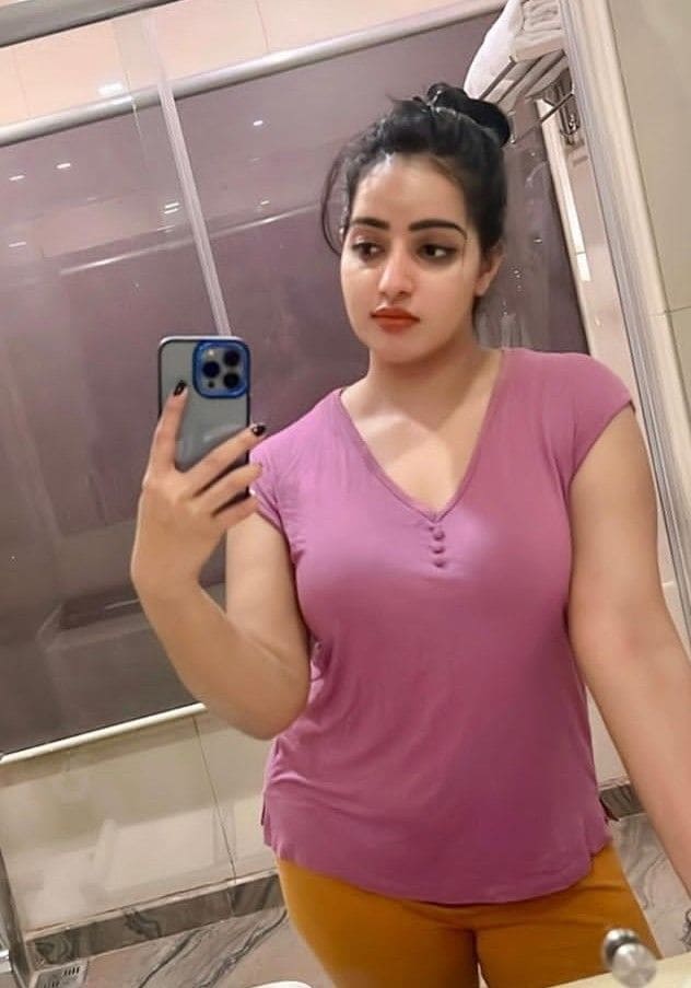 female Call Girls in Delhi